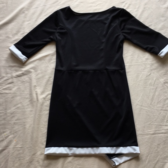 NWOT Three-quarter sleeve dress - Picture 4 of 4